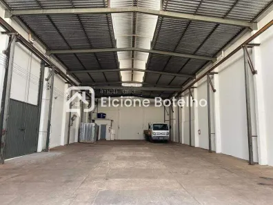 Galpão/Depósito/Armazém para alugar, 450m² no Tibery, Uberlândia