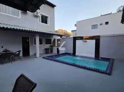 Casa de Condomínio com 5 Quartos para alugar, 280m² no Jacarepaguá, Rio de Janeiro