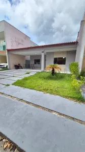 Casa de Condomínio com 3 Quartos para alugar, 110m² no Ponta Negra, Manaus