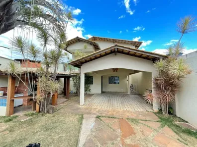 Sobrado com 4 Quartos à venda, 200m² no Jardim Oriente, Valparaíso de Goiás