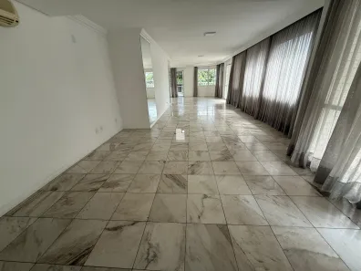 Apartamento com 4 Quartos para alugar, 255m² no Agronômica, Florianópolis