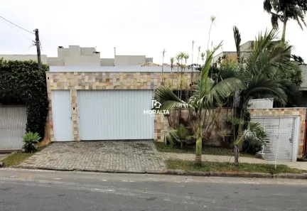 Sobrado com 5 Quartos à venda, 230m² no Afonso Pena, São José dos Pinhais