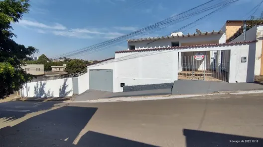 Casa com 4 Quartos à venda, 250m² no Centro, Anápolis