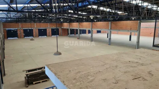 Galpão/Depósito/Armazém para alugar, 2100m² no Sarandi, Porto Alegre