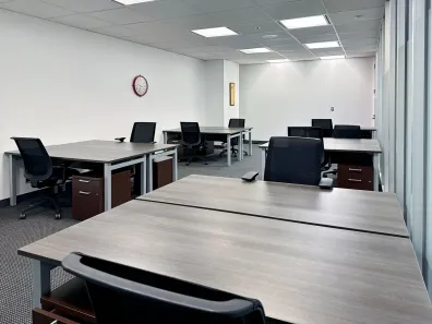 Sala Comercial para alugar, 136m² no Asa Norte, Brasília