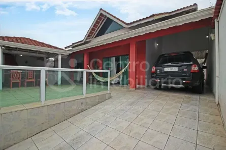 Casa com 3 Quartos à venda, 224m² no Jardim Mar-e-Sol, Peruíbe