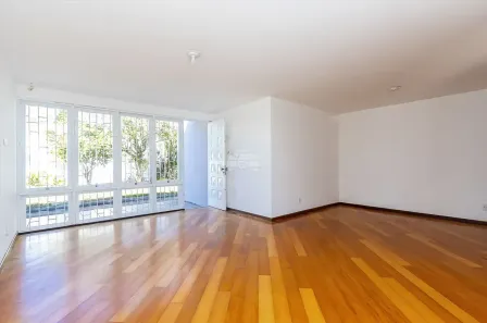 Casa com 3 Quartos à venda, 186m² no Jardim Social, Curitiba