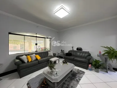 Casa com 3 Quartos à venda, 225m² no Vila Linda, Santo André