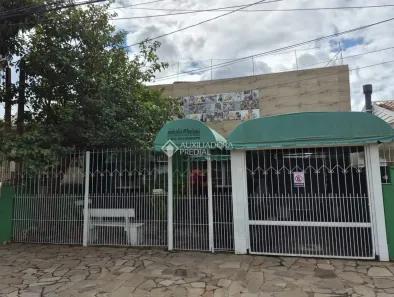 Imóvel Comercial com 3 Quartos à venda, 211m² no Santa Maria Goretti, Porto Alegre