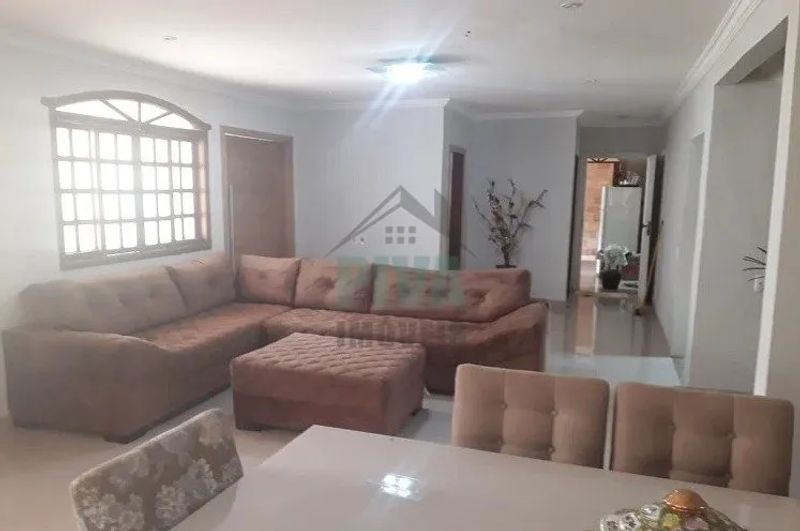 Casa com 6 quartos — Alto Caiçaras, Belo Horizonte