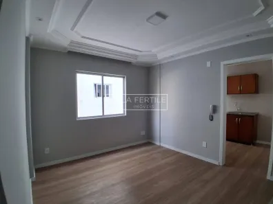 Apartamento com 2 Quartos para alugar, 75m² no Centro, Balneário Camboriú