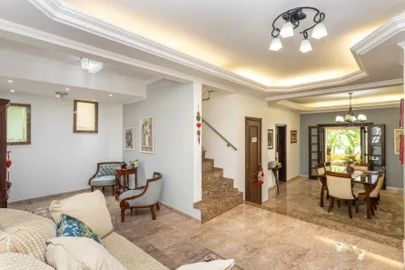 Casa com 4 Quartos à venda, 272m² no Ipanema, Porto Alegre