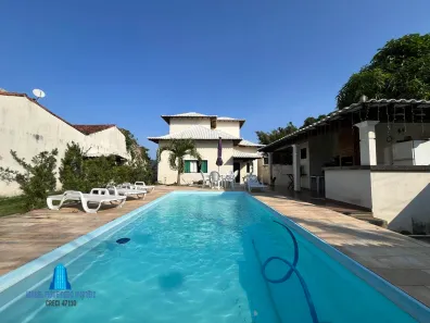 Casa com 4 Quartos à venda, 200m² no Coqueiral, Araruama