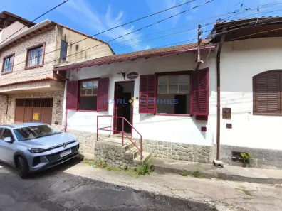 Casa com 2 Quartos à venda, 55m² no Duchas, Petrópolis