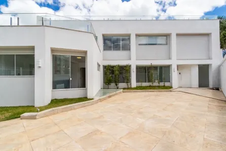 Imóvel Comercial com 3 Quartos à venda, 515m² no Hugo Lange, Curitiba