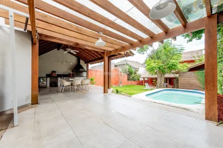Casa com 5 Quartos à venda, 455m² no Vila Assunção, Porto Alegre