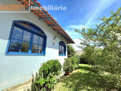 Casa com 3 Quartos à venda, 220m² no Coqueiros, Florianópolis