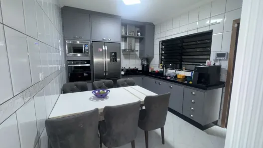 Casa com 3 Quartos à venda, 200m² no Vila Sacadura Cabral, Santo André