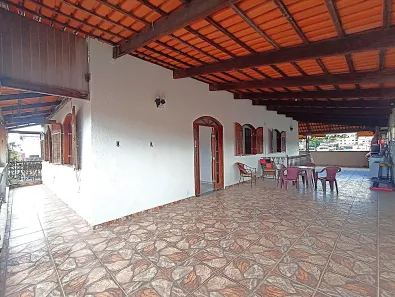 Casa com 3 Quartos à venda, 360m² no Funcionários, Contagem