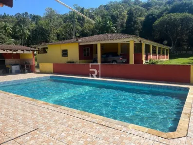 Fazenda/Sítio com 3 Quartos à venda, 16000m² no Botujuru, Mogi das Cruzes