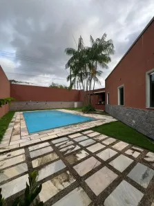 Casa de Condomínio com 4 Quartos para alugar, 350m² no Parque 10 de Novembro, Manaus