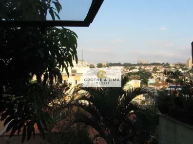 Sobrado com 4 Quartos à venda, 300m² no Jardim da Glória, São Paulo