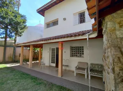 Casa com 3 Quartos à venda, 300m² no Jardim das Samambaias, Jundiaí