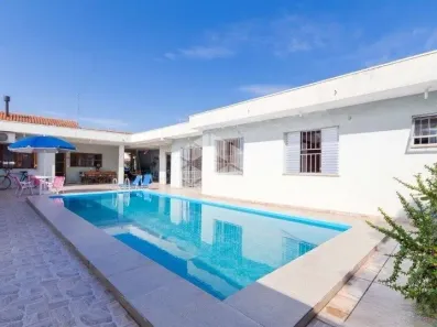 Casa com 4 Quartos à venda, 230m² no Igara, Canoas