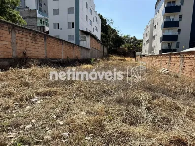 Lote/Terreno à venda, 696m² no Ouro Preto, Belo Horizonte