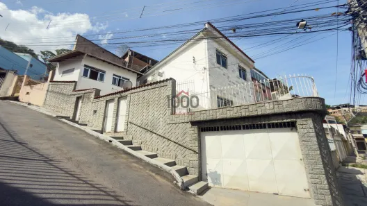 Casa com 3 Quartos à venda, 80m² no Grajaú, Juiz de Fora