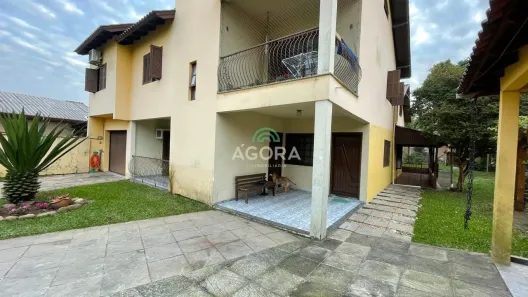 Casa de Condomínio com 5 Quartos para alugar, 145m² no Centro, Canoas
