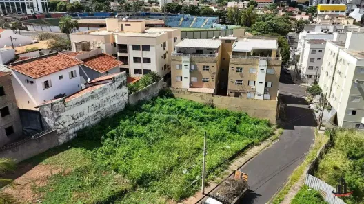Lote/Terreno à venda, 304m² no Vila Olímpica, Uberaba
