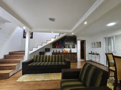 Casa com 2 Quartos à venda, 163m² no Uberaba, Curitiba