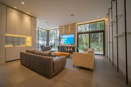 Casa de Condomínio com 3 Quartos à venda, 400m² no Dutra, Gramado