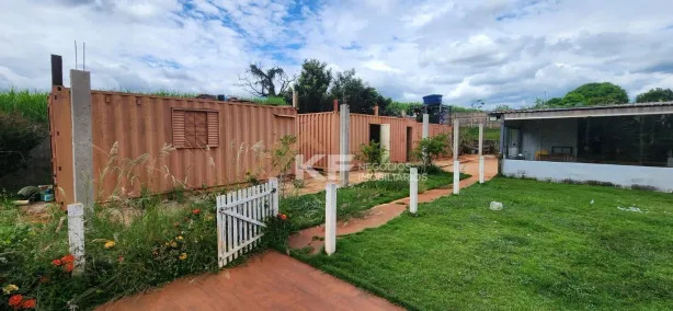 Fazenda/Sítio com 4 Quartos à venda, 3000m² no Centro, Brodowski