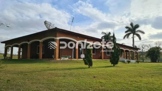 Fazenda/Sítio com 4 Quartos à venda, 1100m² no Jardim Novo Aeroporto, Itapetininga