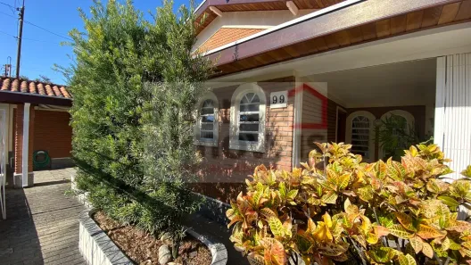 Casa com 3 Quartos à venda, 160m² no Vila Odete, Taubaté