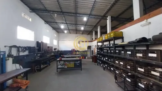 Galpão/Depósito/Armazém à venda, 210m² no Jardim Colônia, Jacareí