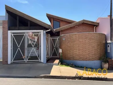 Casa com 3 Quartos à venda, 158m² no Parque Fehr, São Carlos