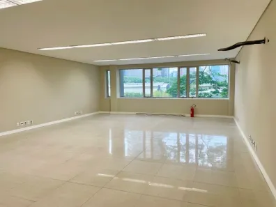 Sala Comercial para alugar, 92m² no Vila Olímpia, São Paulo