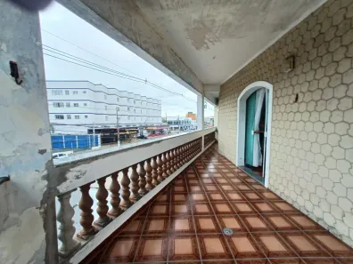 Sobrado com 3 Quartos para alugar, 275m² no Caiçara, Praia Grande