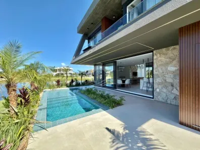 Casa de Condomínio com 5 Quartos à venda, 360m² no , Xangri-lá