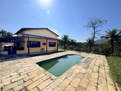 Fazenda/Sítio com 4 Quartos à venda, 10000m² no Papucaia, Cachoeiras de Macacu
