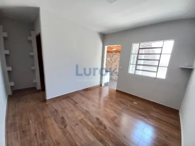 Casa com 2 Quartos para alugar, 65m² no Jardim das Figueiras, Valinhos
