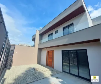 Sobrado com 3 Quartos à venda, 110m² no Bom Retiro, Joinville