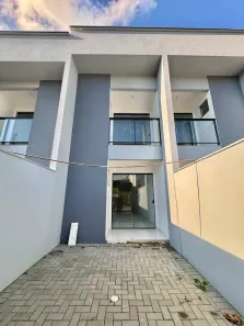 Sobrado com 2 Quartos à venda, 80m² no Comasa, Joinville