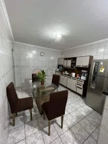 Casa com 3 Quartos à venda, 200m² no Jardim Itanguá, Sorocaba
