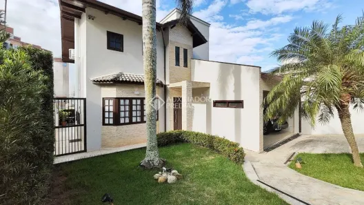 Casa com 4 Quartos à venda, 221m² no Córrego Grande, Florianópolis