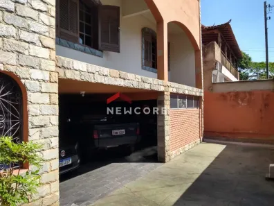 Casa com 4 Quartos à venda, 275m² no Vera Cruz, Contagem