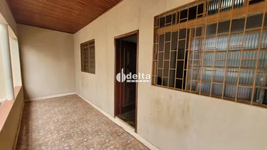 Casa com 3 Quartos à venda, 145m² no Lídice, Uberlândia